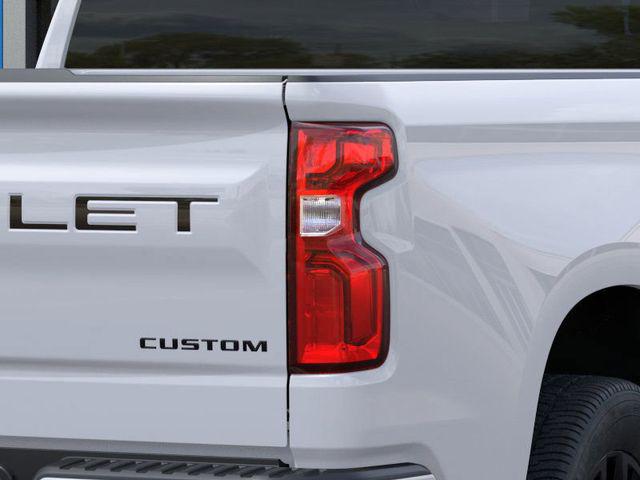 2026 Chevrolet Silverado 1500 2WD Double Cab Standard Bed Custom