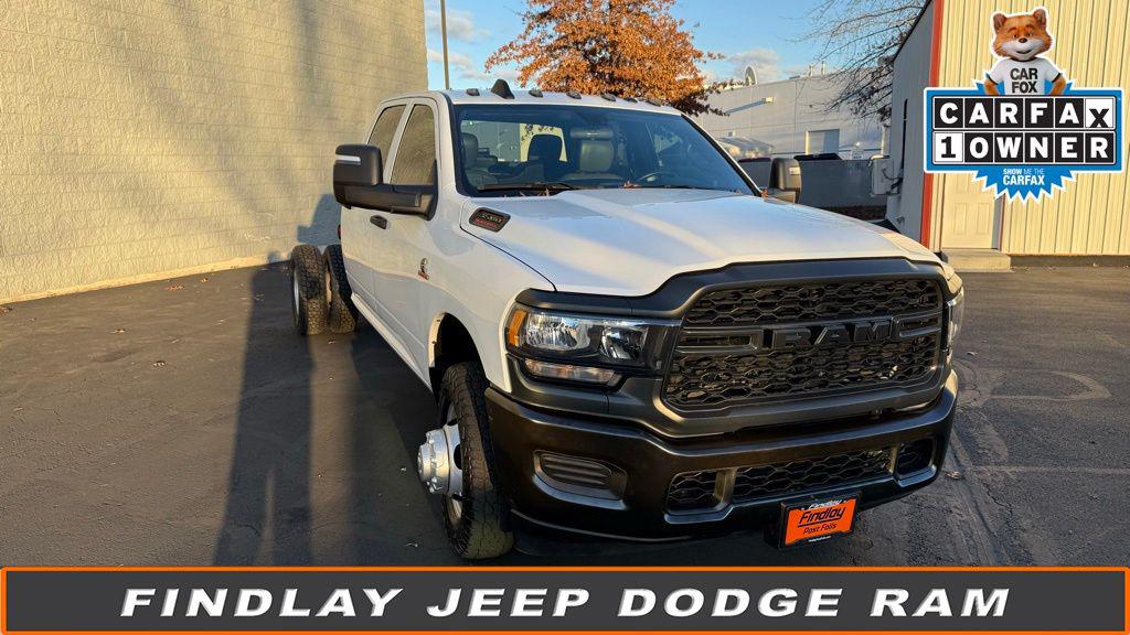 2024 RAM 3500 Tradesman 4X4 Crew Cab's photo