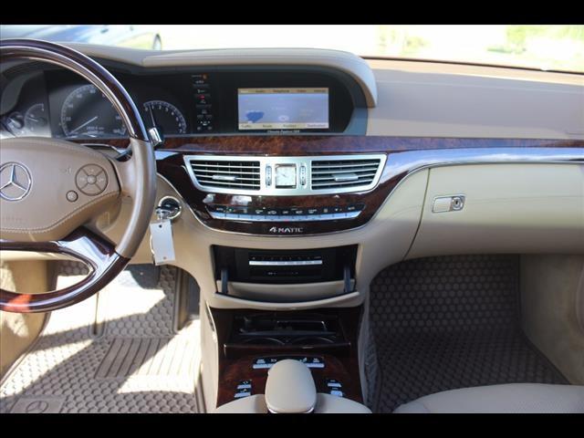 2011 Mercedes-Benz S-CLASS S 550
