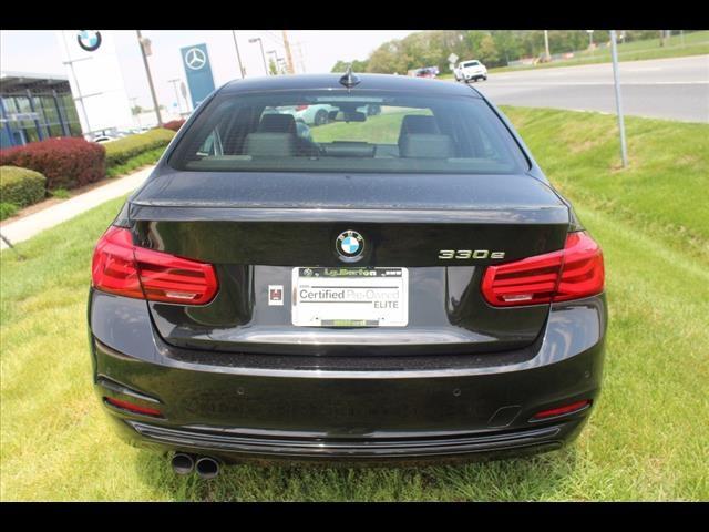 2017 BMW 3 Series 330e iPerformance