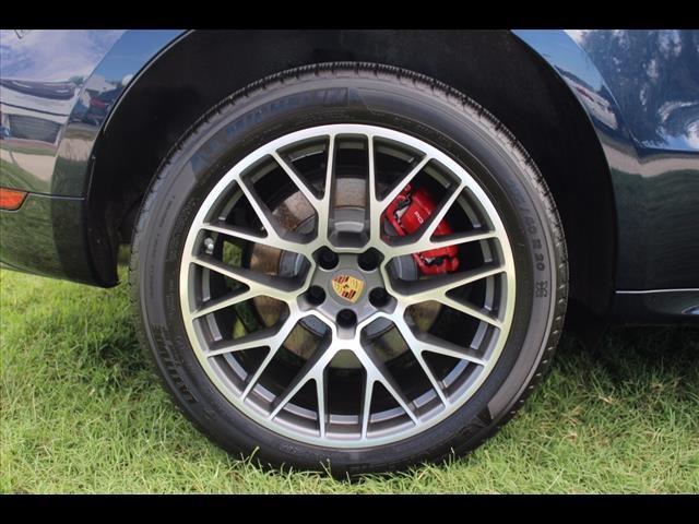 2015 Porsche Macan Turbo