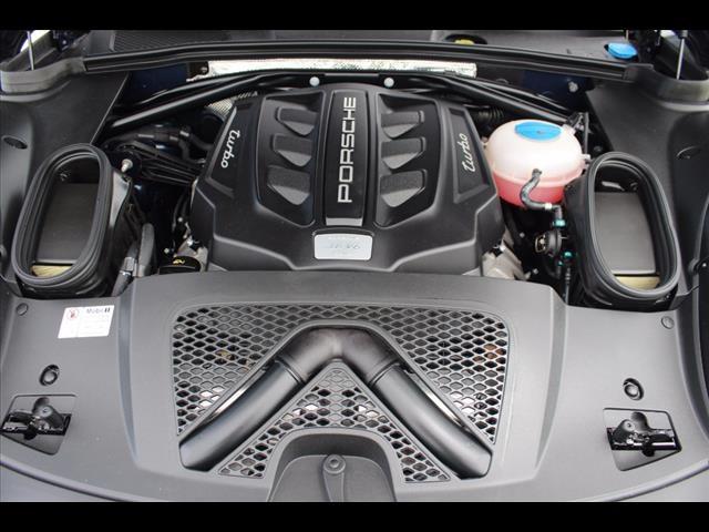2015 Porsche Macan Turbo
