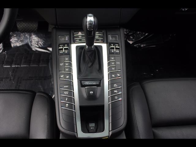 2015 Porsche Macan Turbo