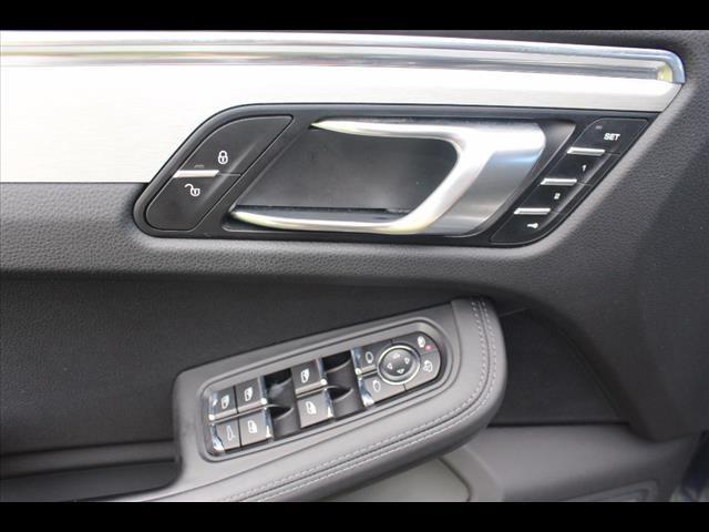 2015 Porsche Macan Turbo