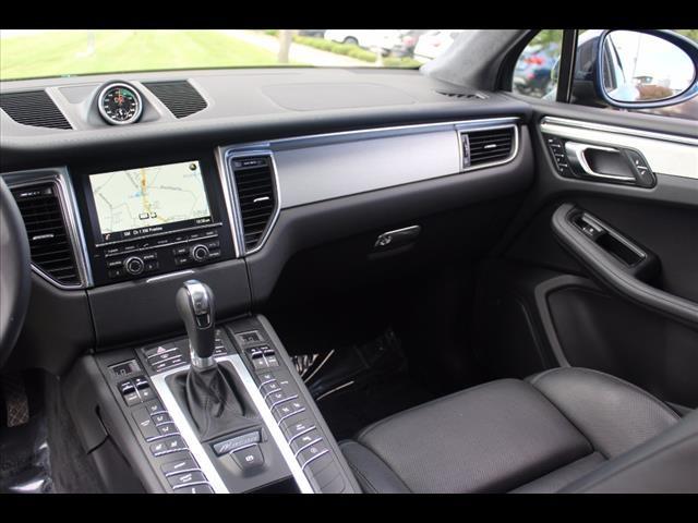 2015 Porsche Macan Turbo