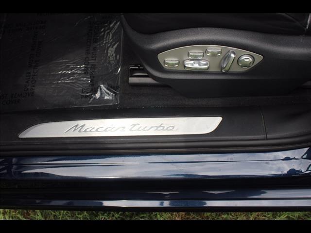 2015 Porsche Macan Turbo