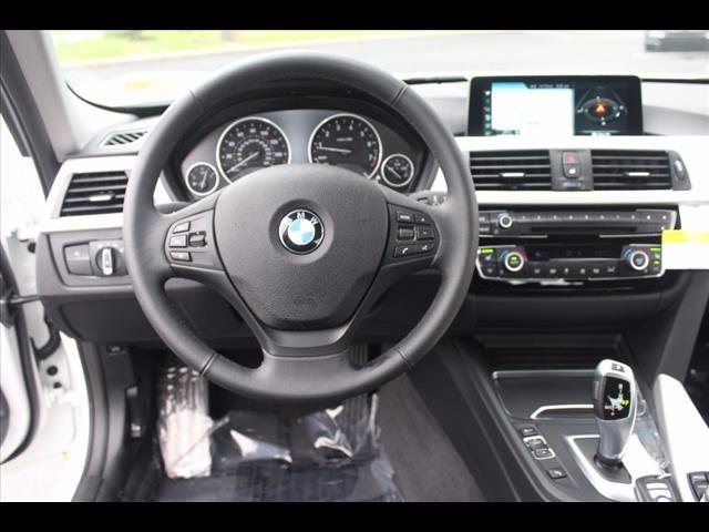 2017 BMW 3 Series 320i xDrive