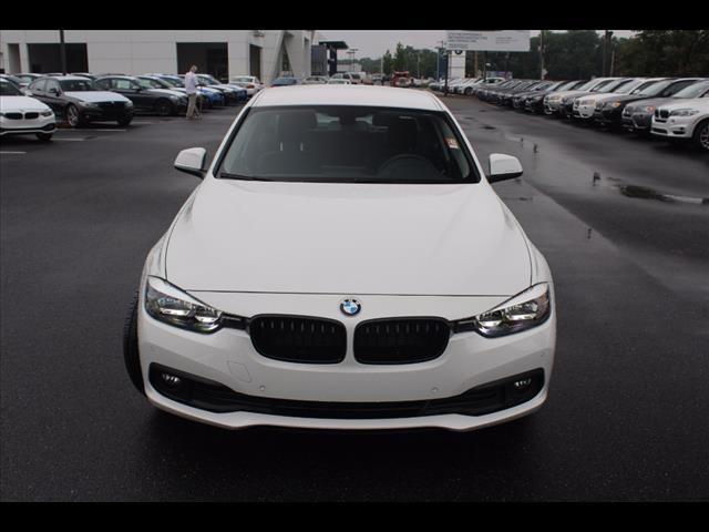 2017 BMW 3 Series 320i xDrive