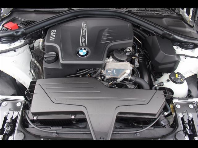 2017 BMW 3 Series 320i xDrive