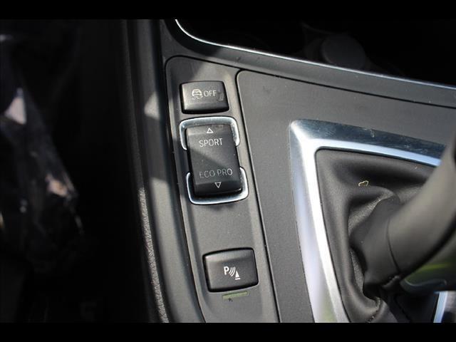 2016 BMW 3 Series 328i xDrive