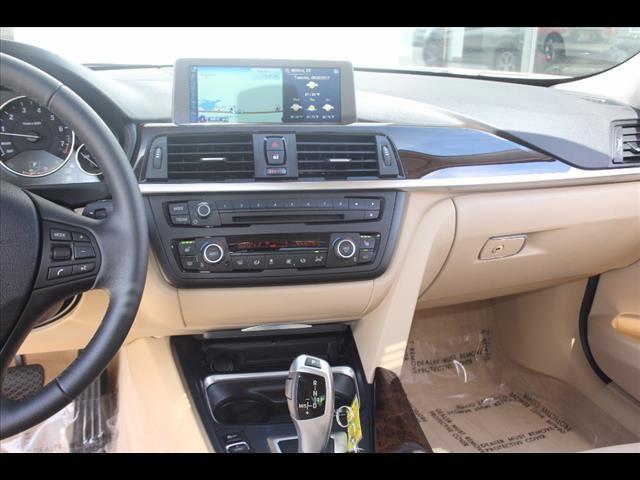 2015 BMW 3 Series 320i