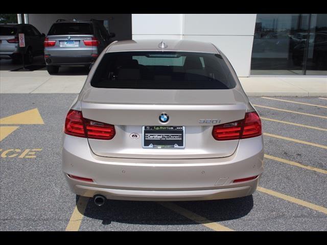 2015 BMW 3 Series 320i