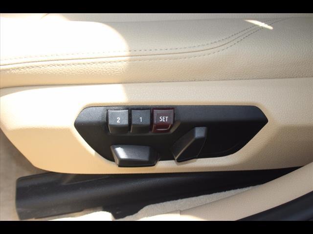 2015 BMW 3 Series 320i
