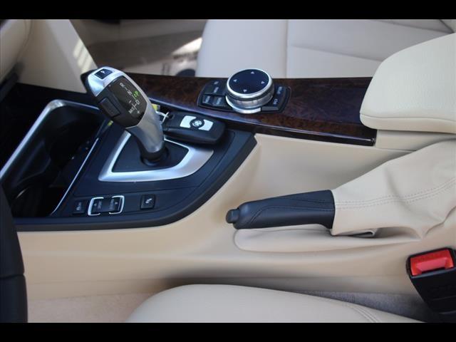 2015 BMW 3 Series 320i