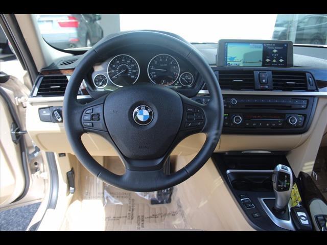 2015 BMW 3 Series 320i