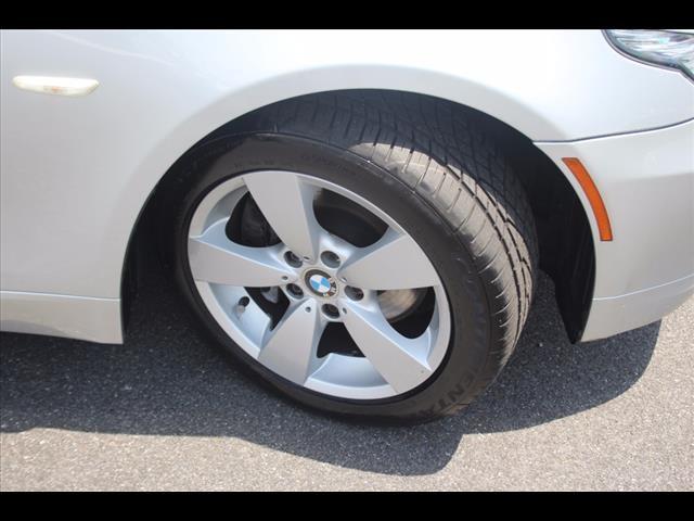 2008 BMW 5 Series 528xi