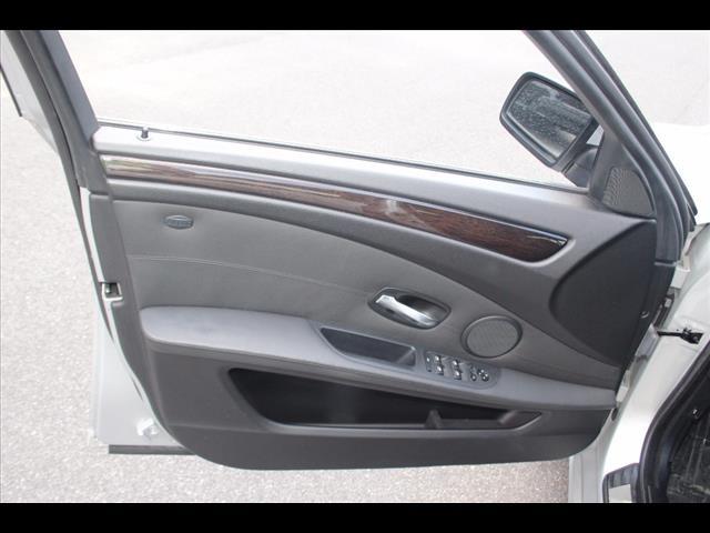 2008 BMW 5 Series 528xi
