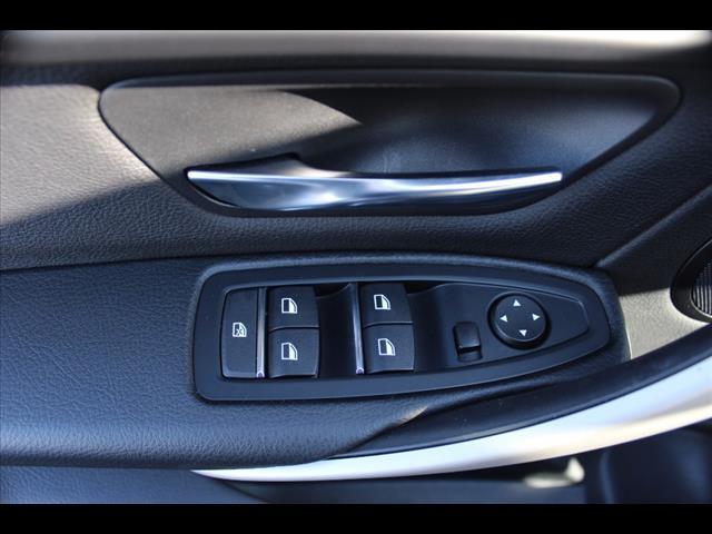 2016 BMW 3 Series 320i xDrive
