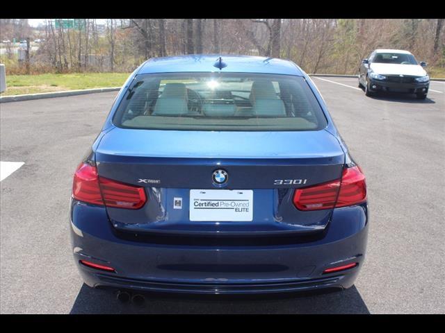 2017 BMW 3 Series 330i xDrive
