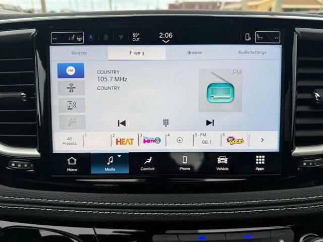 2026 Chrysler Pacifica Select AWD