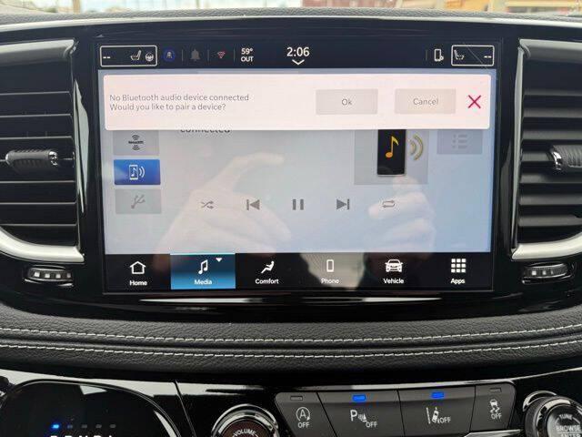 2026 Chrysler Pacifica Select AWD
