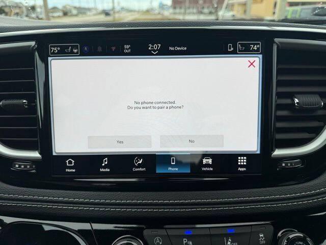 2026 Chrysler Pacifica Select AWD
