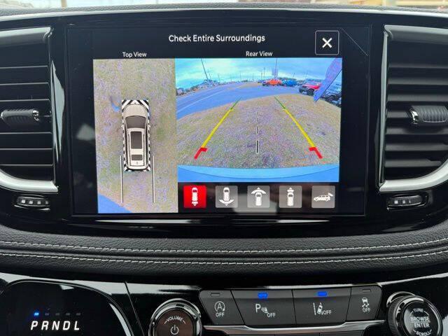 2026 Chrysler Pacifica Select AWD