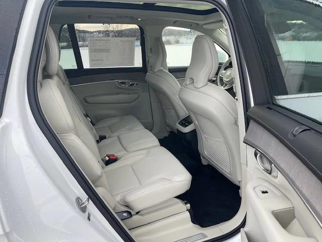 2026 Volvo XC90 Ultra, B6 AWD Gas (mild hybrid), Gasoline, Bright, 7 Seats