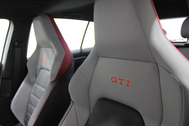 2026 Volkswagen Golf GTI Autobahn