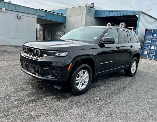 2025 Jeep Grand Cherokee GRAND CHEROKEE LAREDO 4X2