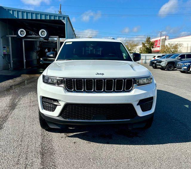 2025 Jeep Grand Cherokee GRAND CHEROKEE LAREDO 4X2