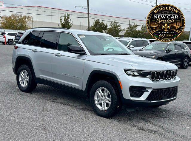 2025 Jeep Grand Cherokee GRAND CHEROKEE LAREDO 4X2 2025 Jeep Grand Cherokee GRAND CHEROKEE LAREDO 4X2