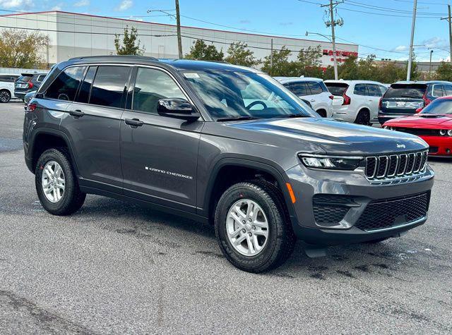 2025 Jeep Grand Cherokee GRAND CHEROKEE LAREDO 4X2