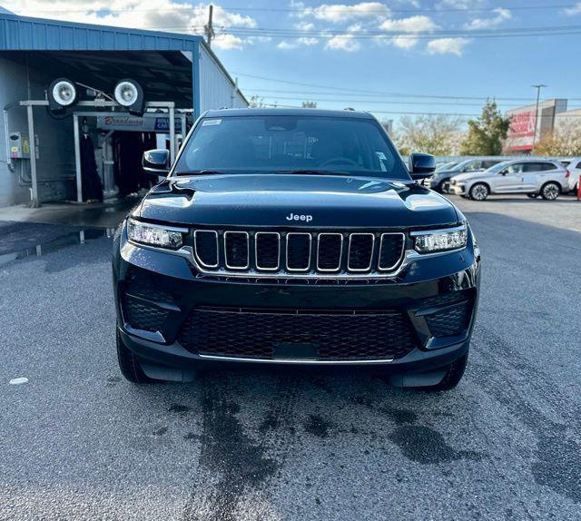 2025 Jeep Grand Cherokee GRAND CHEROKEE LAREDO 4X2