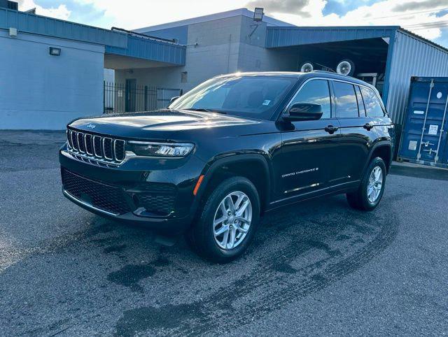 2025 Jeep Grand Cherokee GRAND CHEROKEE LAREDO 4X2