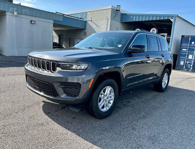 2025 Jeep Grand Cherokee GRAND CHEROKEE LAREDO 4X2
