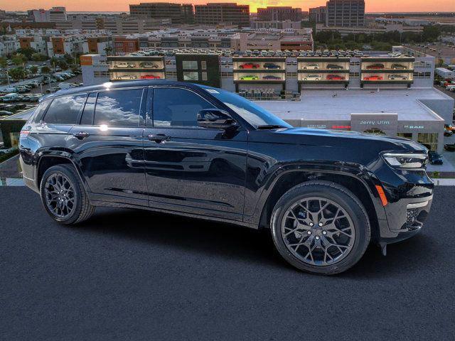 2025 Jeep Grand Cherokee GRAND CHEROKEE L SUMMIT 4X4