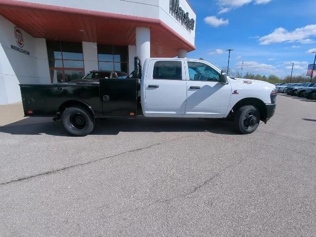 2026 Ram 3500 Chassis Cab Tradesman/Big Horn
