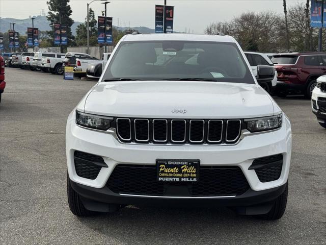 2025 Jeep Grand Cherokee GRAND CHEROKEE LAREDO X 4X2