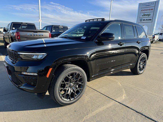 2025 Jeep Grand Cherokee GRAND CHEROKEE SUMMIT 4X4