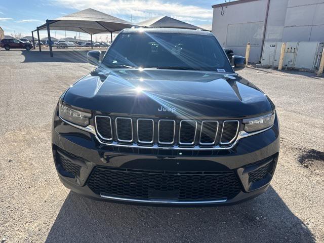 2025 Jeep Grand Cherokee GRAND CHEROKEE LAREDO 4X4