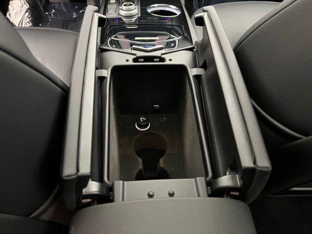 2022 Maserati Ghibli Modena Q4
