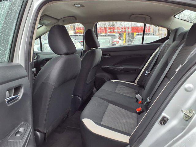 2021 Nissan Versa SV Xtronic CVT