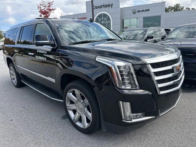 2020 Cadillac Escalade ESV 4WD Luxury 2020 Cadillac Escalade ESV 4WD Luxury