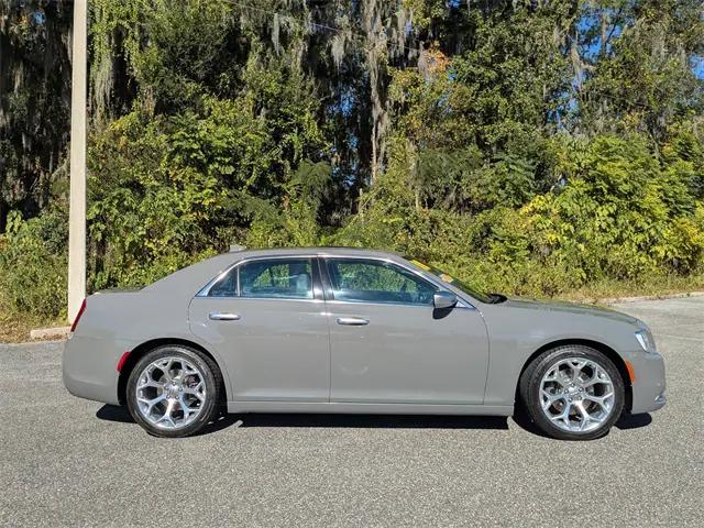 2018 Chrysler 300 300C