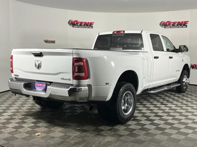 2020 RAM 3500 Tradesman Crew Cab 4x4 8 Box
