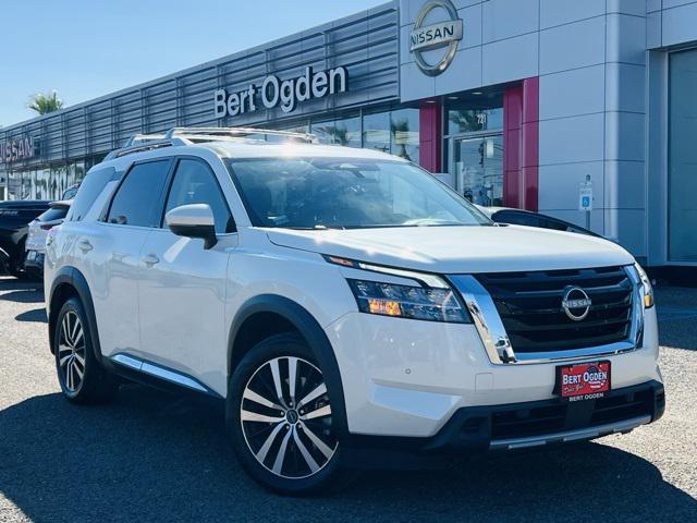2023 Nissan Pathfinder Platinum 4WD 2023 Nissan Pathfinder Platinum 4WD