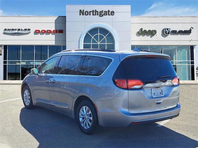 2017 Chrysler Pacifica Touring-L 2017 Chrysler Pacifica Touring-L