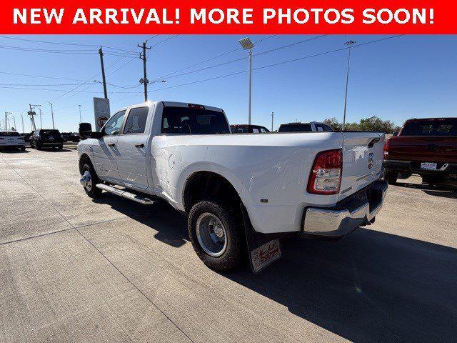 2024 RAM 3500 Big Horn Crew Cab 4x4 8 Box 2024 RAM 3500 Big Horn Crew Cab 4x4 8 Box