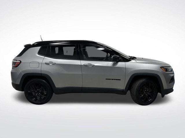 2022 Jeep Compass Altitude FWD 2022 Jeep Compass Altitude FWD